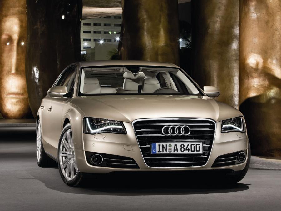  Audi A8 4.2 FSI Quattro (D4) 2010 года  (WW) (фото 15 из 30)